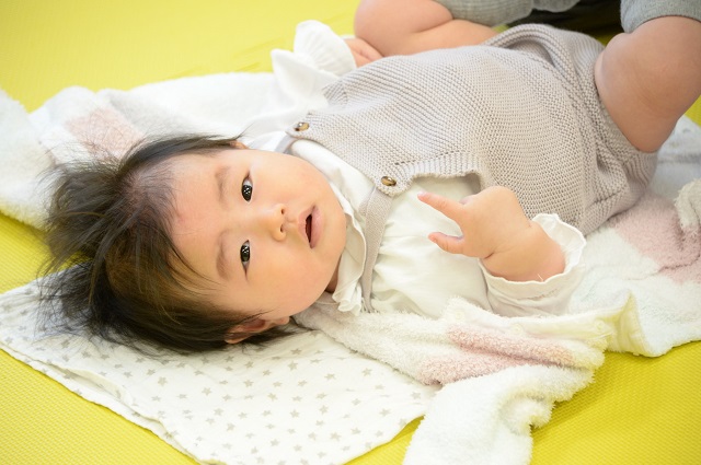 赤ちゃんはなぜ泣くの 泣いたらどう対処したらいいの 浦谷博士の赤育コラム Eqwel Times 幼児教室イクウェルチャイルドアカデミー