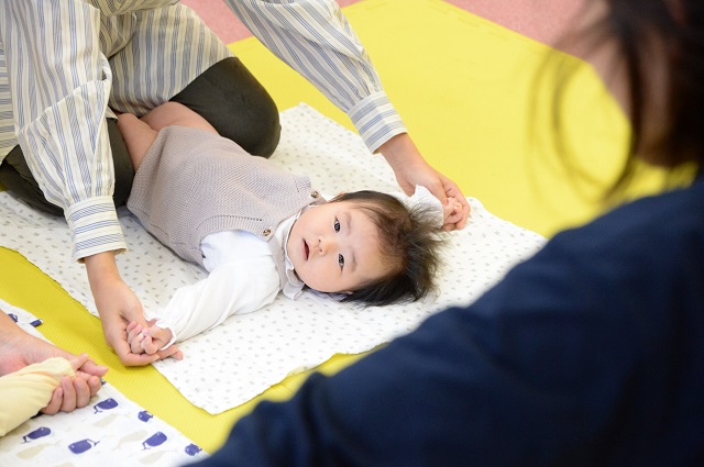 赤ちゃんのギャン泣き対策に 早起きが大切な３つの理由 Eqwel Times 幼児教室イクウェルチャイルドアカデミー